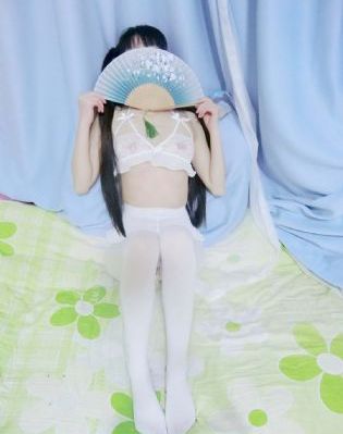 婷婷六月精品成人综合免费_BD韩语在线播放